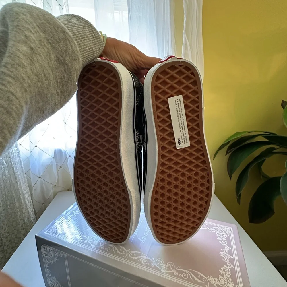 Vans Disney 100 year anniversary sneakers - Picture 13 of 14